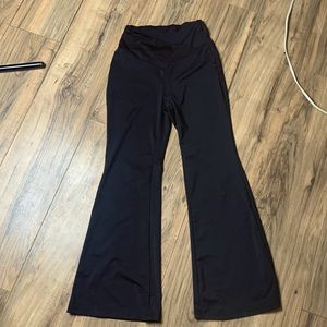 Flare leggings, mud waisted, cross band in the front